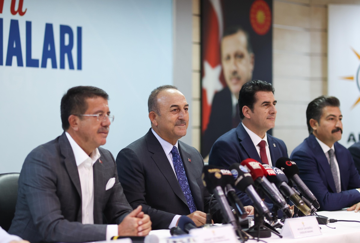 Dışişleri Bakanı Çavuşoğlu, Denizli\'de basın toplantısı düzenledi: (1)