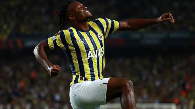 Fenerbahçe'nin Belçika'lı golcüsü Batshuayi, 'Hedefimiz derbiyi kazanmak olacak' Fenerbahçe'nin Belçika'lı golcüsü Batshuayi, 'Hedefimiz derbiyi kazanmak olacak'
