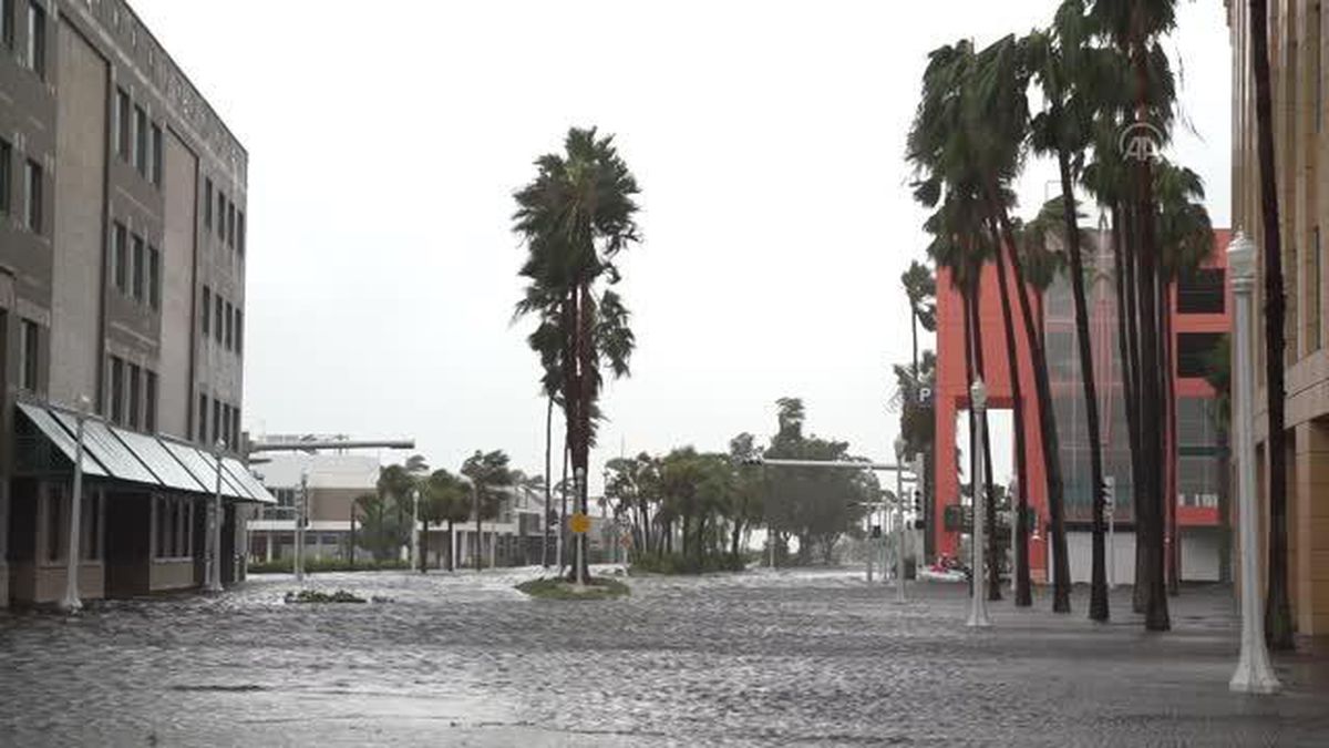 FORT MYERS - Ian Kasırgası ABD'nin Florida eyaletinde sel baskınları ve yıkımlara neden oldu
