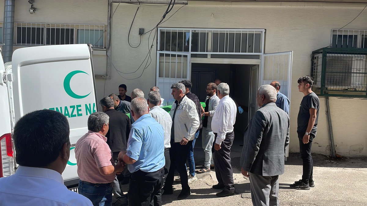 Gaziantep\'te bıçaklı saldırıya uğrayan kişi hayatını kaybetti