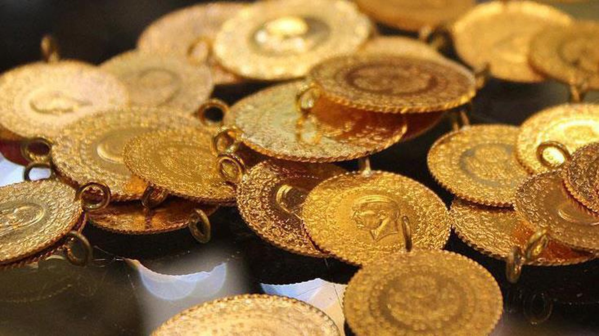 Gram altın yeni güne düşüşle başladı! 979 lira seviyesinden işlem görüyor