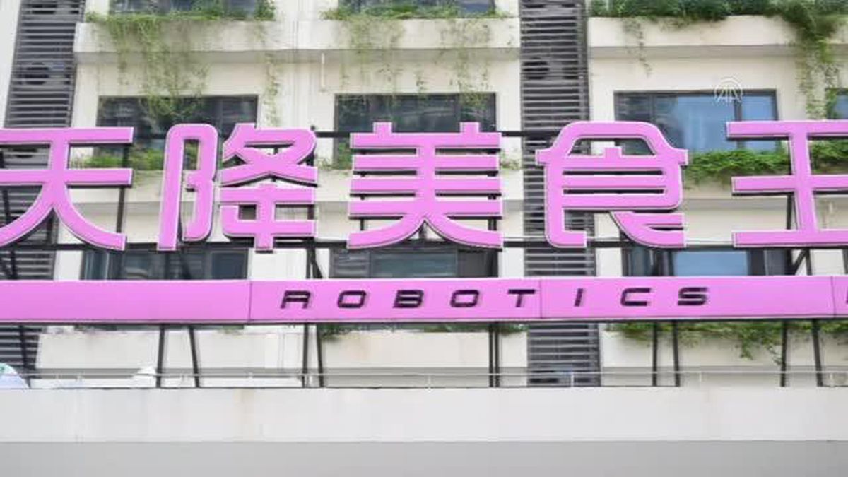 GUANGZHOU - Çin\'in hamarat robotları