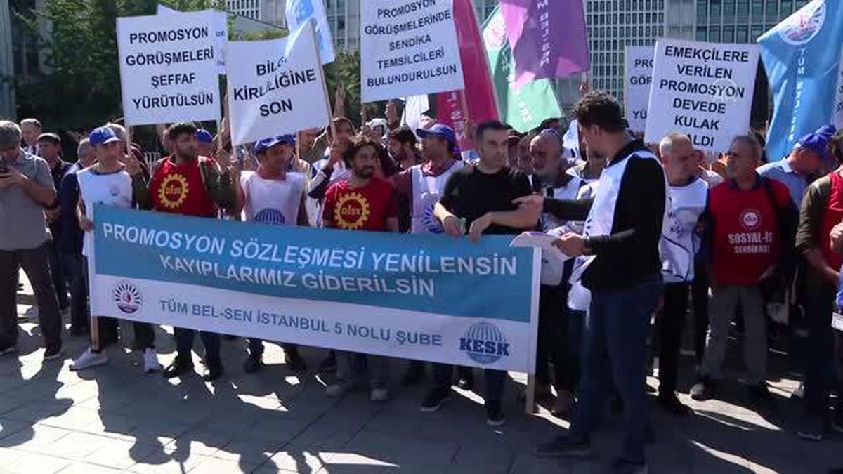 İşçilerin İBB binası önündeki banka promosyonu eyleminde arbede yaşandı