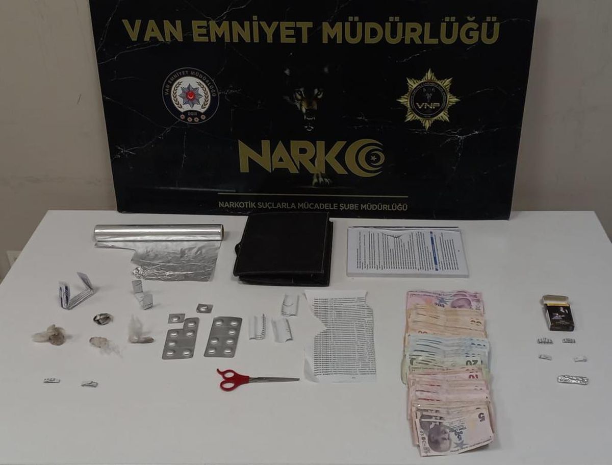 Van\'da uyuşturucu satıcılarına yönelik operasyonlarda 35 şüpheli hakkında işlem yapıldı