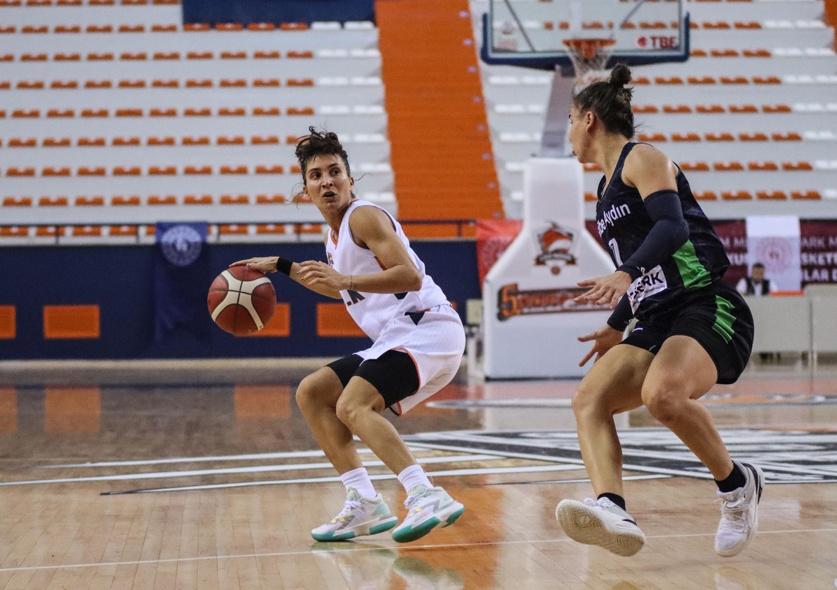 "5. Çukurova Cup Hazırlık Turnuvası"nın ikinci gün maçları tamamlandı