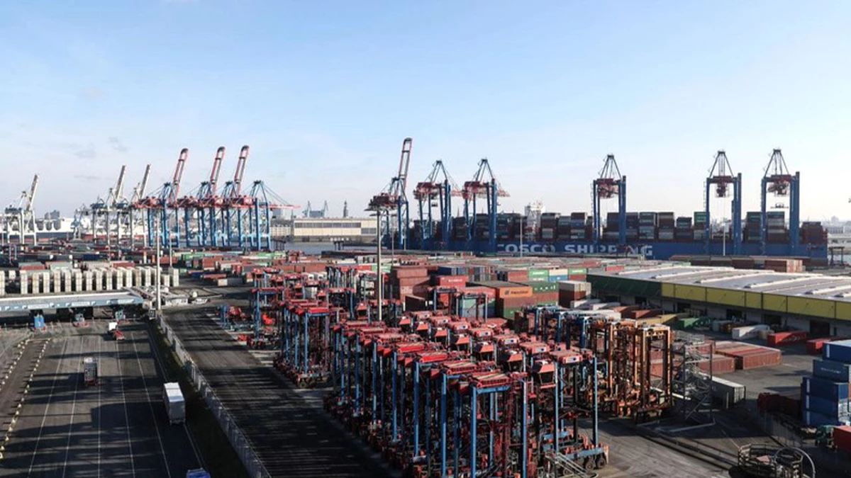 Alman Ceo: Çin\'in Cosco Şirketinin Hamburg Limanı İçin Teklifi Büyük Bir Kazanç