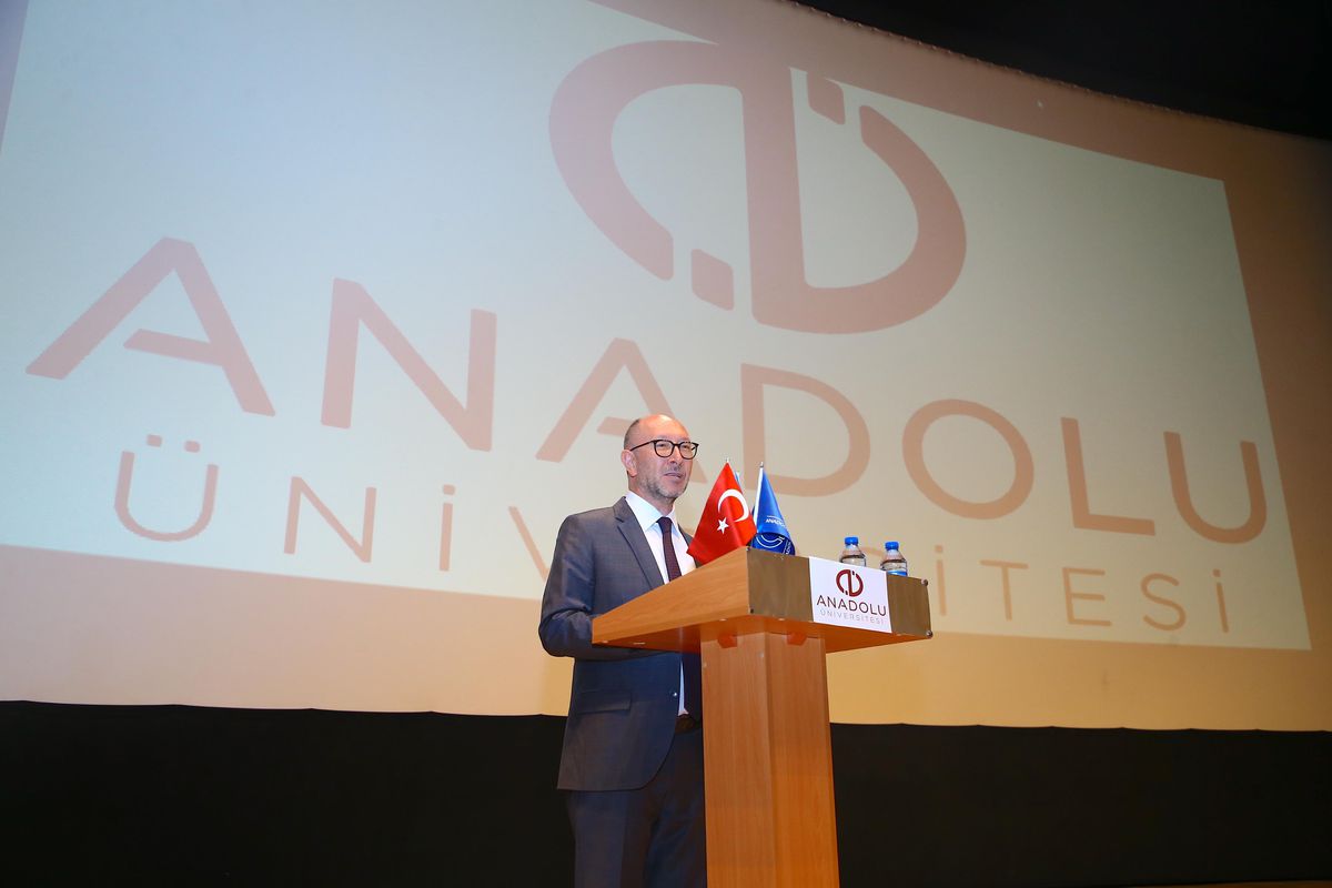 Anadolu Üniversitesi Azerbaycan Programları\'nın yeni eğitim öğretim yılı başladı