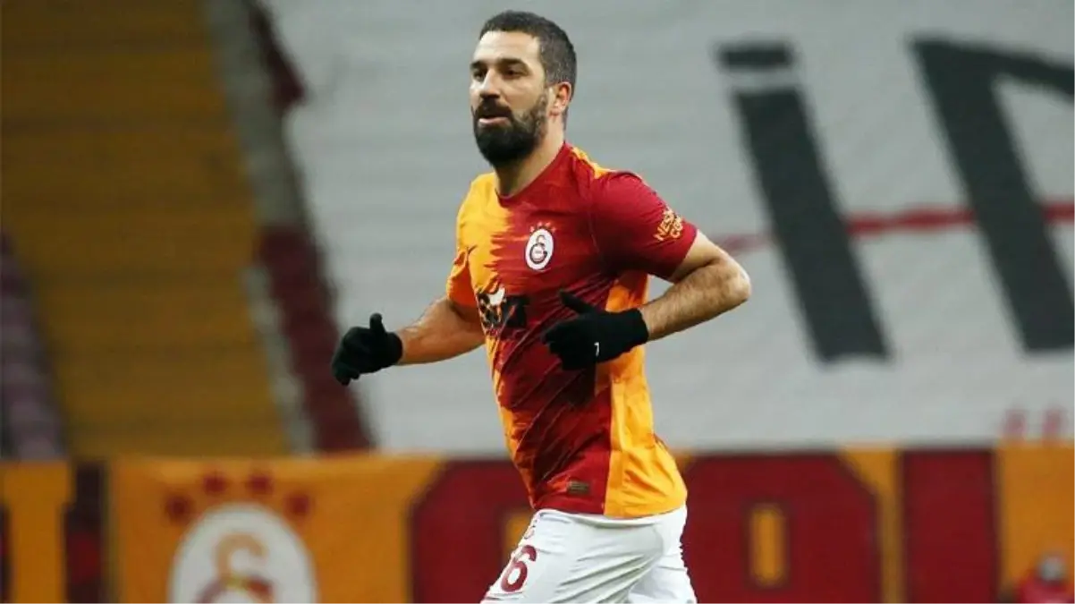 Arda Turan jübile yapacak mı? Galatasaraylı isim merak edilen soruyu cevapladı