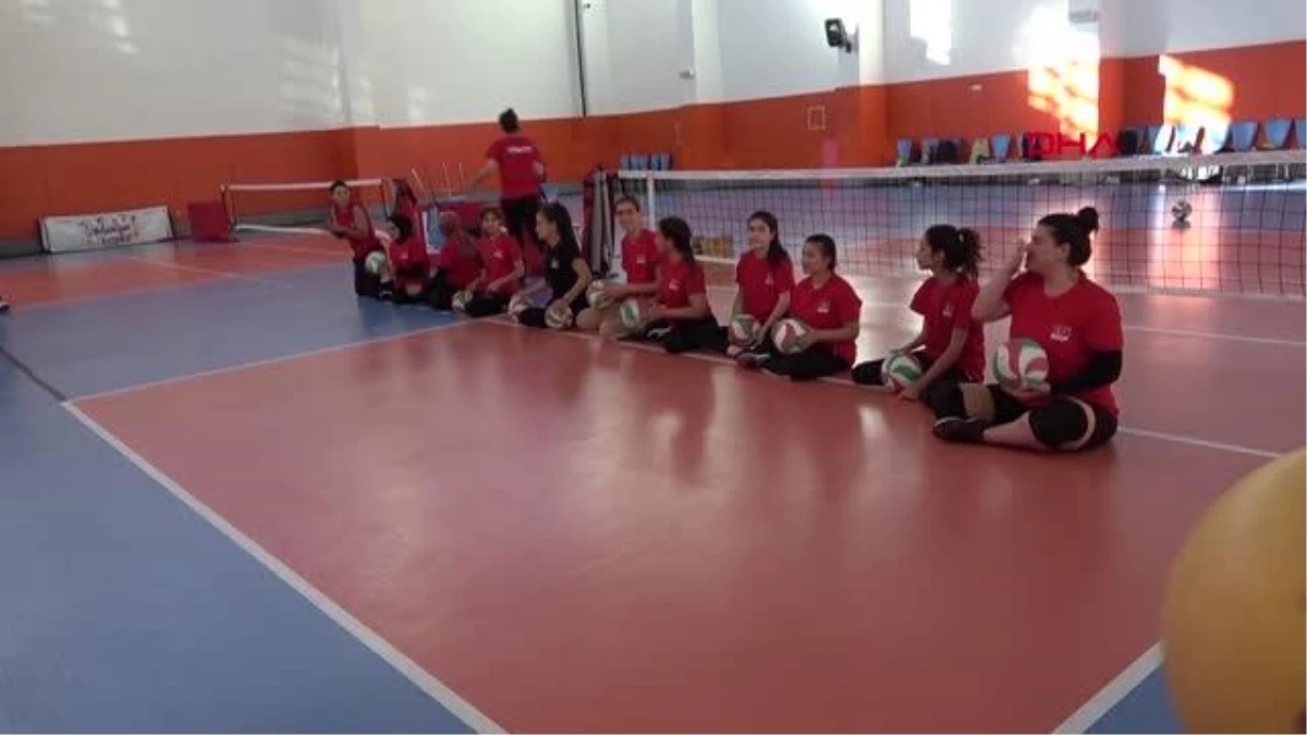 BACAĞINI KAYBETTİKTEN SONRA VOLEYBOLLA HAYATA TUTUNDU