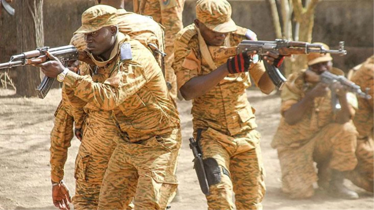 Afrika ülkesi Burkina Faso\'da ordu iktidara el koydu