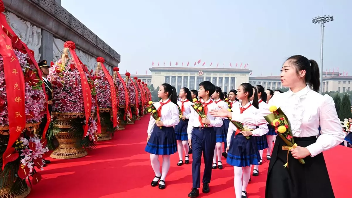 Çin\'in Başkenti Beijing\'de Şehitler Günü Töreni