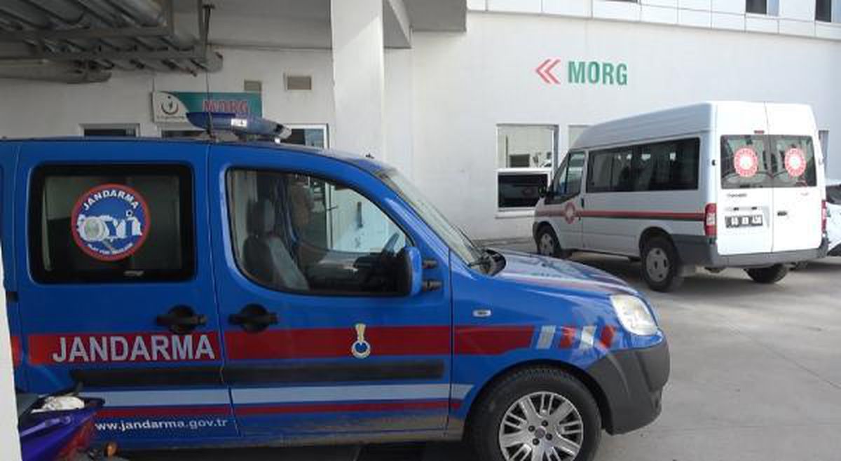 Damperi yüksek gerilim hattına temas eden kamyonun şoförü akıma kapılıp, öldü