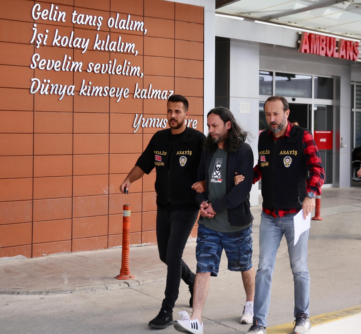 Eskişehir\'de kavgada ağabeyi tarafından bıçaklandığı iddia edilen kişi öldü