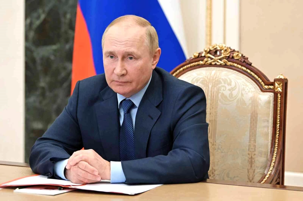 Putin\'den yeni kararname! Sonbaharda 120 bin Rus vatandaşı daha orduya katılacak