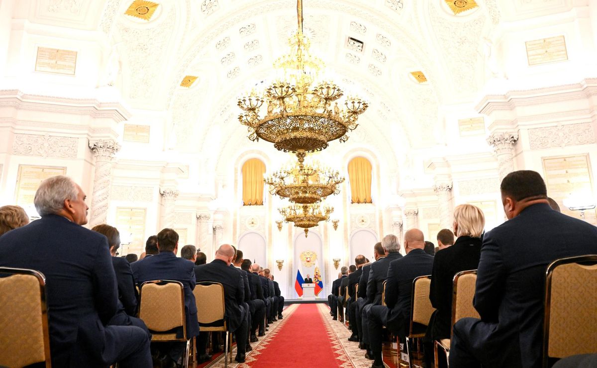 Rusya Devlet Başkanı Putin, Ukrayna\'nın Donetsk, Luhansk, Herson ve Zaporijya bölgelerinin Rusya\'ya bağlanmasına yönelik anlaşmaları imzaladı.