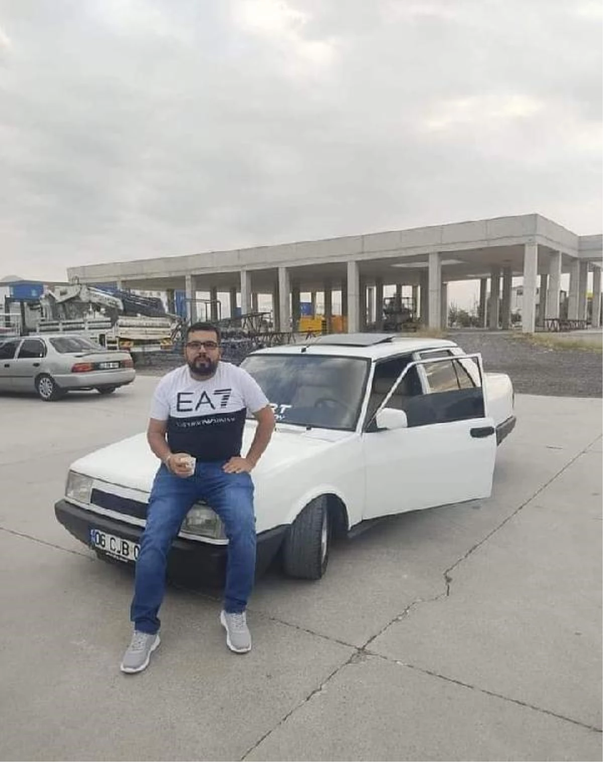 TIR\'A ÇARPAN OTOMOBİLDE ÖLEN 2 ARKADAŞ, İŞ GÖRÜŞMESİNE GİDİYORMUŞ