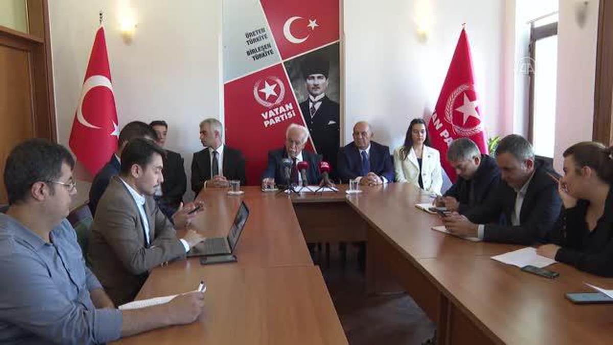 Vatan Partisi Genel Başkanı Perinçek\'ten "Mir ödeme sistemi" açıklaması Açıklaması