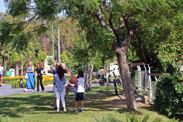 Antalya'da Afrika sıcakları! Termometreler 45 dereceyi gördü Antalya'da Afrika sıcakları! Termometreler 45 dereceyi gördü