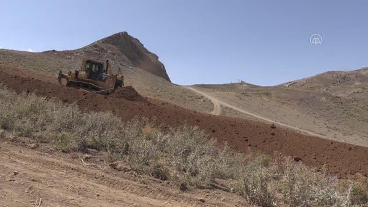 Hakkari\'deki kayak merkezi yeni yatırımlarla geliştiriliyor
