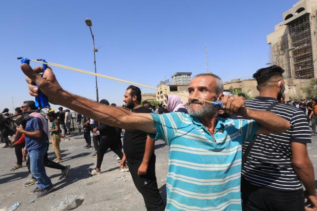 Hükümetten sert müdahale! Bağdat 'Ekim' gösterilerinde 50 yaralı
