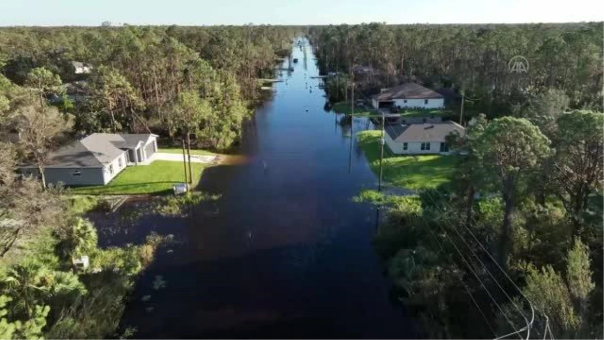 NORTH PORT - ABD\'nin Florida eyaletinde Ian Kasırgası nedeniyle mahsur kalan yüzlerce kişi kurtarılmayı bekliyor