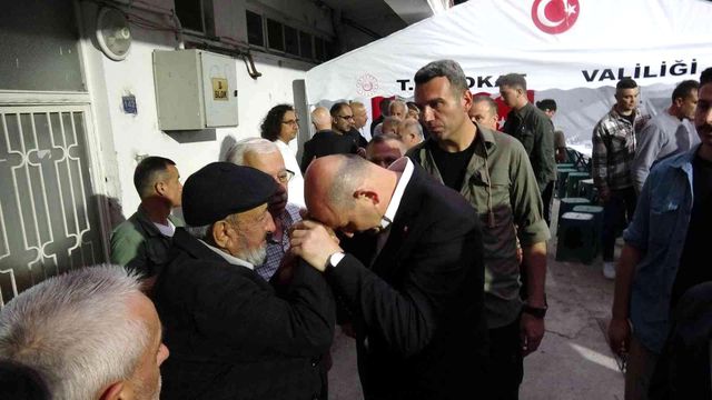Şehit cenazesine İçişleri Bakanı Süleyman Soylu gözyaşlarına hakim olamadı