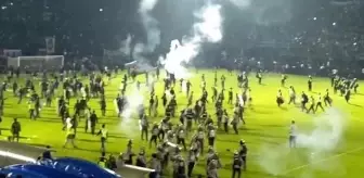 Futbol maçında korkunç izdiham! 174 kişi hayatını kaybetti