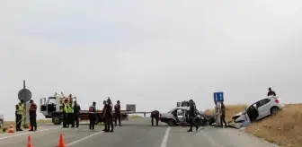Konya'da iki otomobilin çarpıştığı kazada 4 kişi öldü, 3 kişi yaralandı