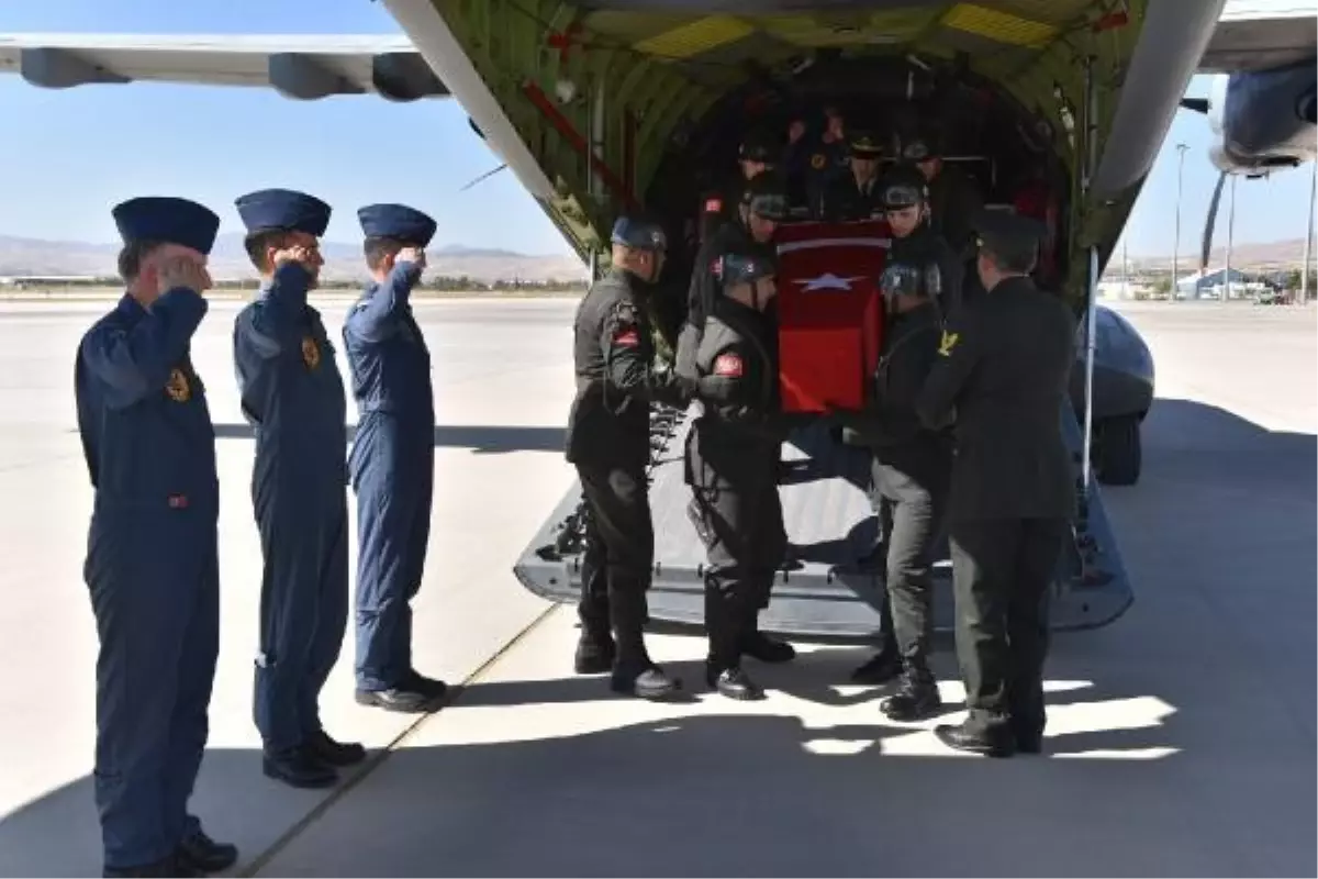 Son dakika haberi | Şehit Astsubay Ataş'ın cenazesi Elazığ'a getirildi