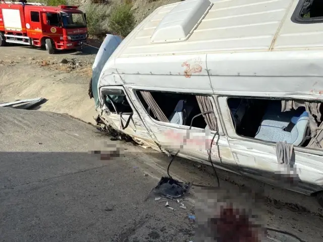 Muğla'da tur otobüsü kaza yaptı: 1'i ağır 10 yaralı