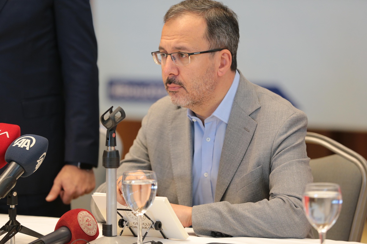 Bakan Kasapoğlu, Bolu\'da "2023\'e Doğru Şehir Buluşmaları" programında konuştu Açıklaması