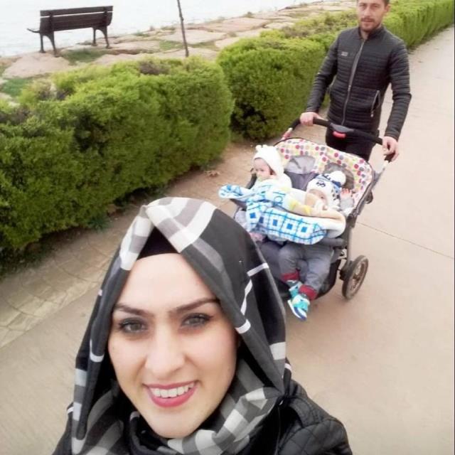 Balkondan girdi, ayrı yaşadığı eşini 6 yerinden bıçakladı Balkondan girdi, ayrı yaşadığı eşini 6 yerinden bıçakladı