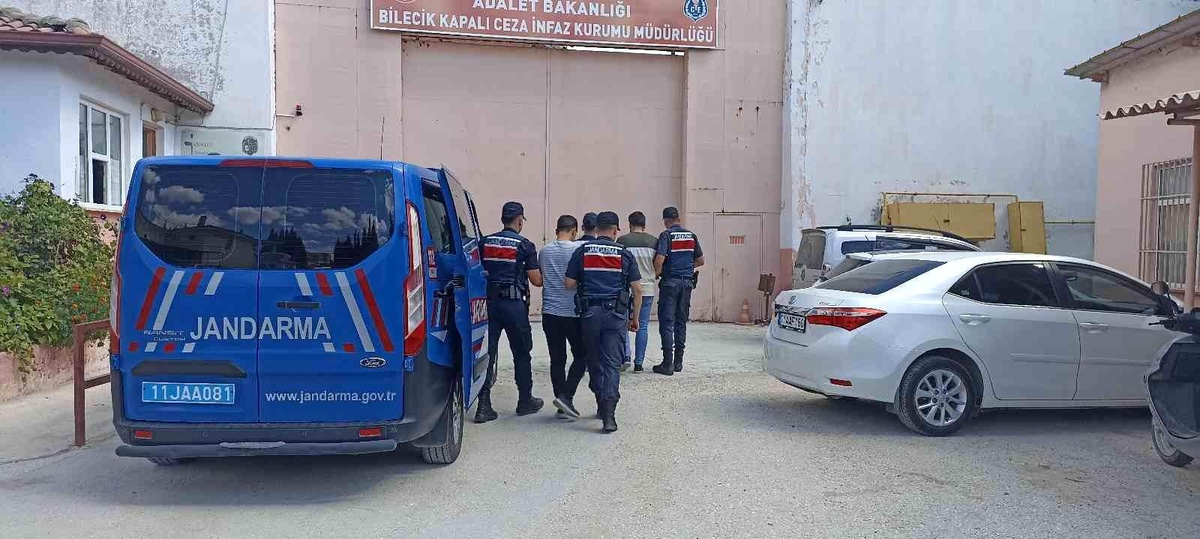 Son dakika haberleri... Evlerden hırsızlık yapan 2 şahıs tutuklandı