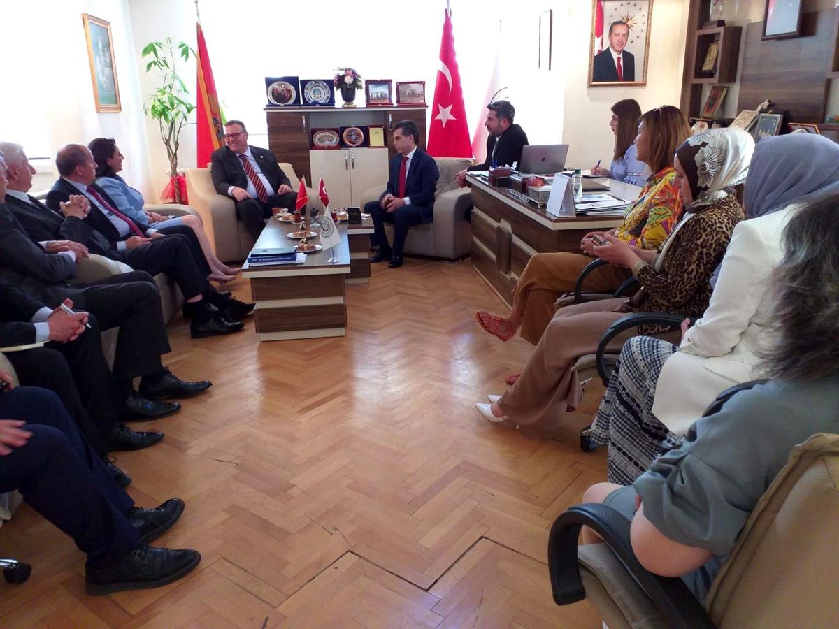Son dakika haber! Karadağ Ankara Büyükelçiliği\'nden Türk şirketlerine yatırım daveti