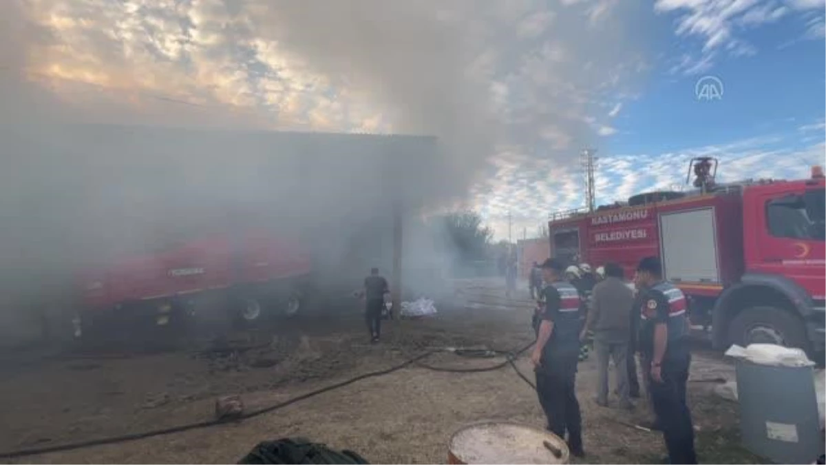 Kastamonu\'da samanlıkta çıkan yangında 2 kişi yaralandı