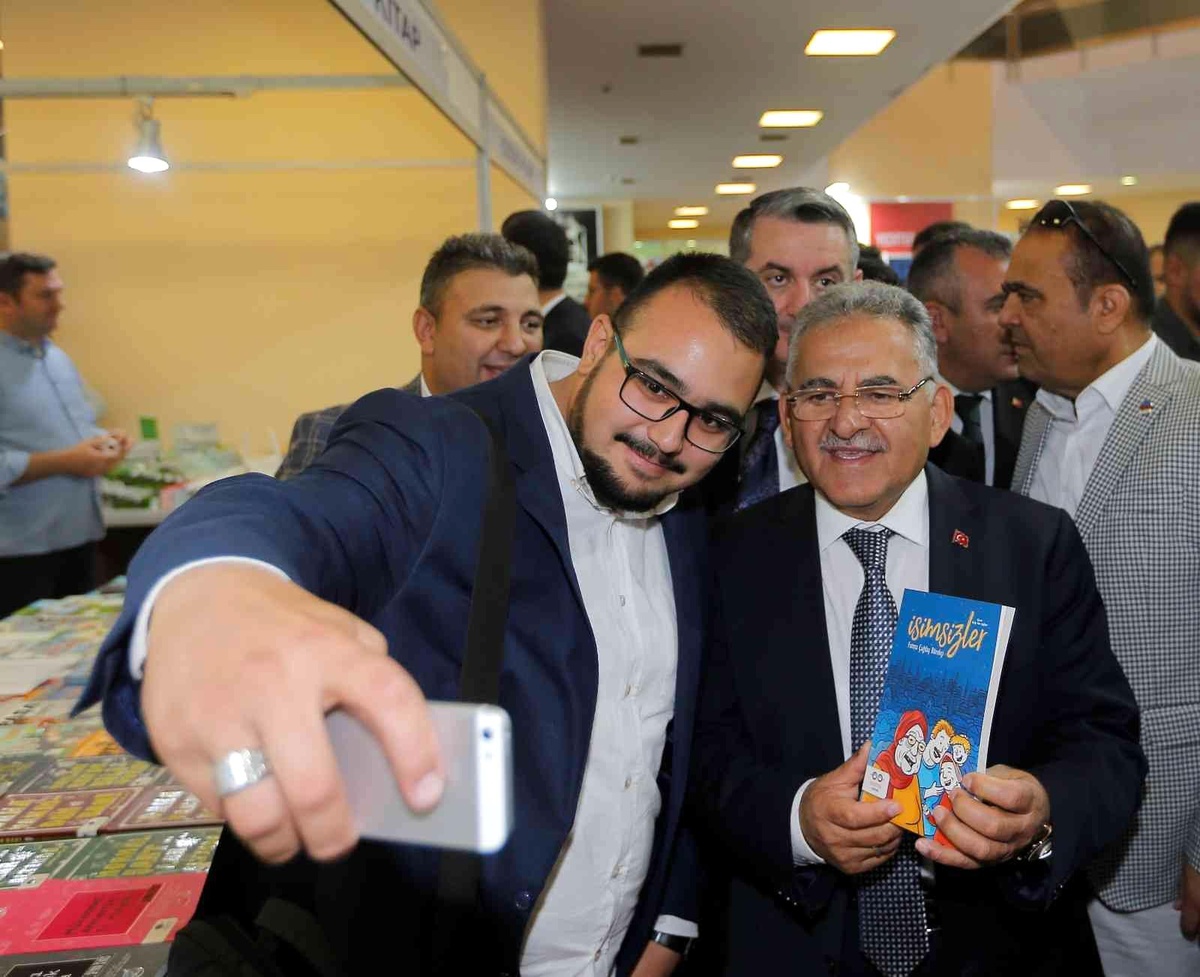 Kayseri yerel haberi: Kayseri Büyükşehir Belediyesi 5\'inci kez Kitap Fuarı\'nın kapısını aralıyor