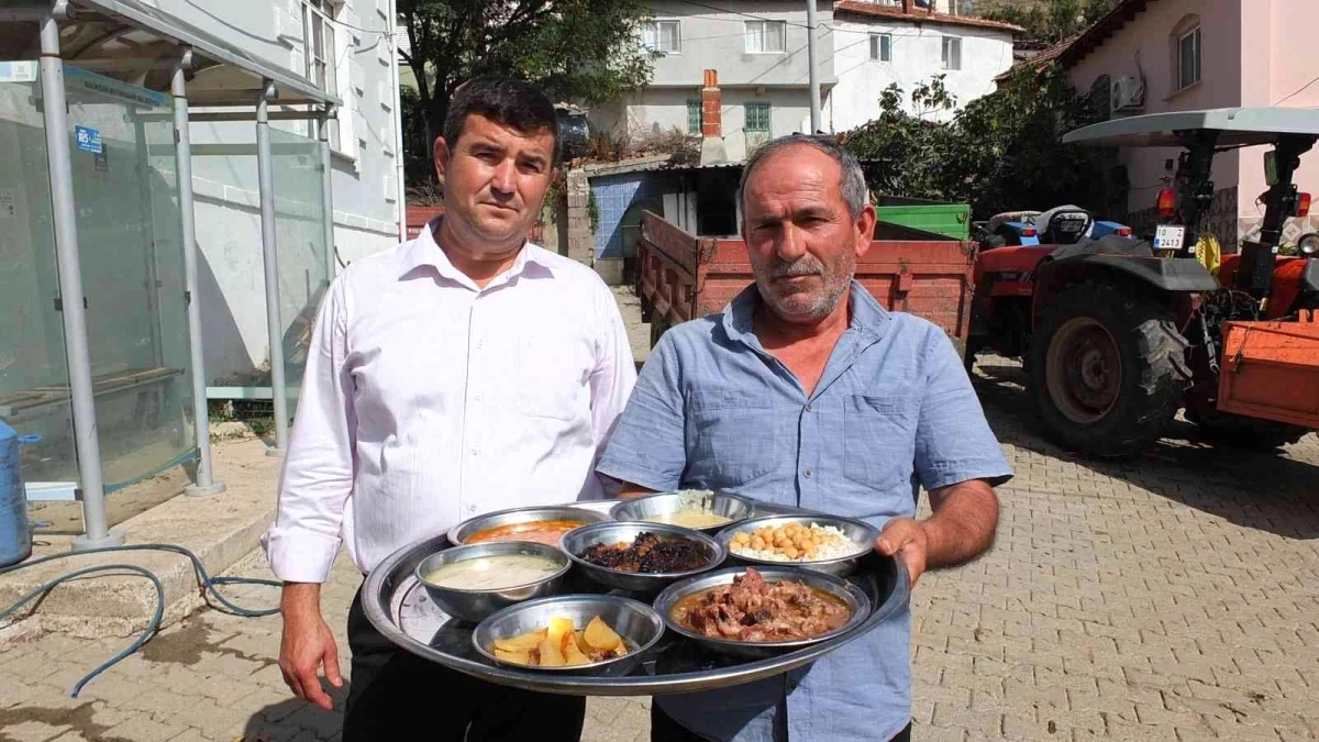 Köydeki su sevincini bin kişinin katıldığı hayır yemeği ile kutladılar