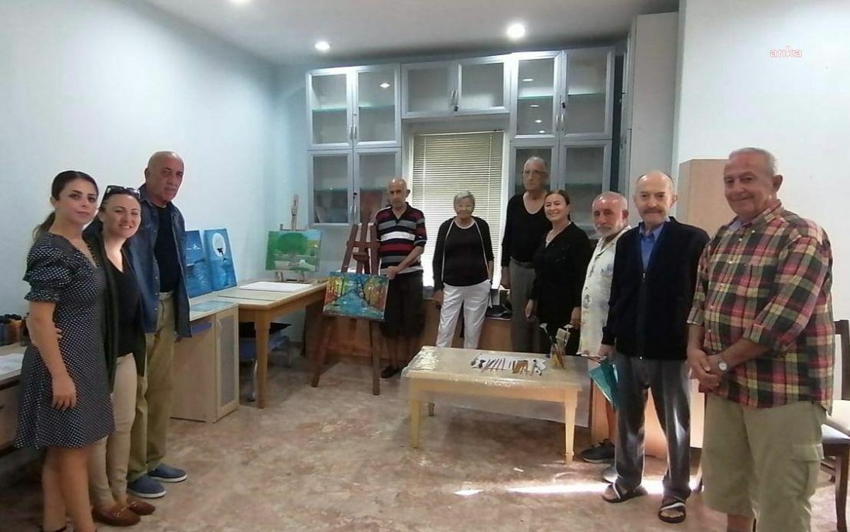 Muğla haber: Marmaris\'te Yaşlılar Gününde Huzurevi Sakinleri Yalnız Bırakılmadı
