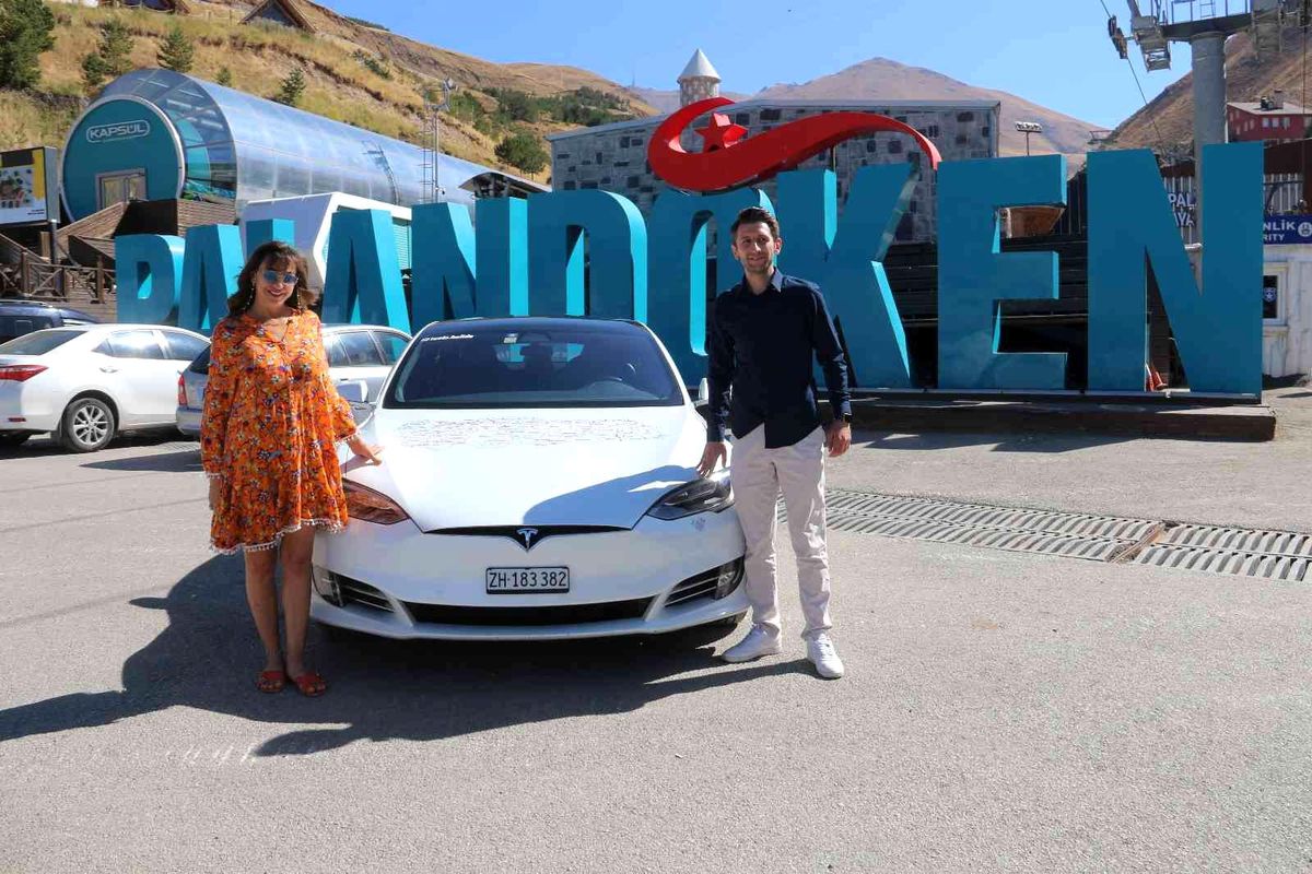 Merak uğruna elektrikli aracıyla İsviçre\'den yola çıktı, Türkiye\'de 81 ili geziyor