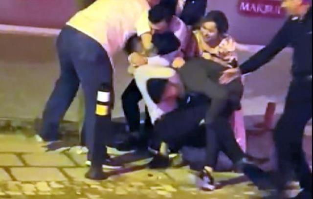 Mühürlü salonda yapılan düğünde kavga çıktı