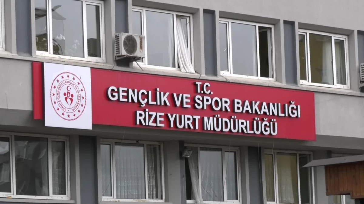 "Rize Kız Yurdunda Temizlik İşçisi Kadınlar Mobbingi Şikayet Edince Görev Yerleri Değiştirildi"