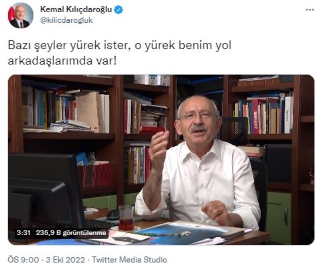 Saat 21.00'i işaret eden Kılıçdaroğlu'ndan başörtüsü çıkışı: Yarın itibarıyla bu yarayı sonsuza kadar kapatacak adımı atıyoruz Saat 21.00'i işaret eden Kılıçdaroğlu'ndan başörtüsü çıkışı: Yarın itibarıyla bu yarayı sonsuza kadar kapatacak adımı atıyoruz