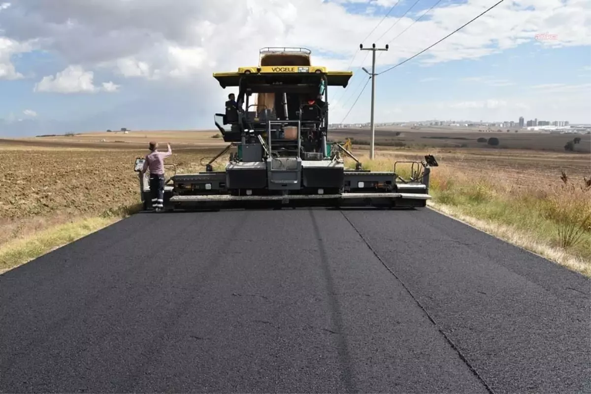 Tekirdağ Büyükşehir Belediyesi, Yol Yapım Çalışmalarına Devam Ediyor