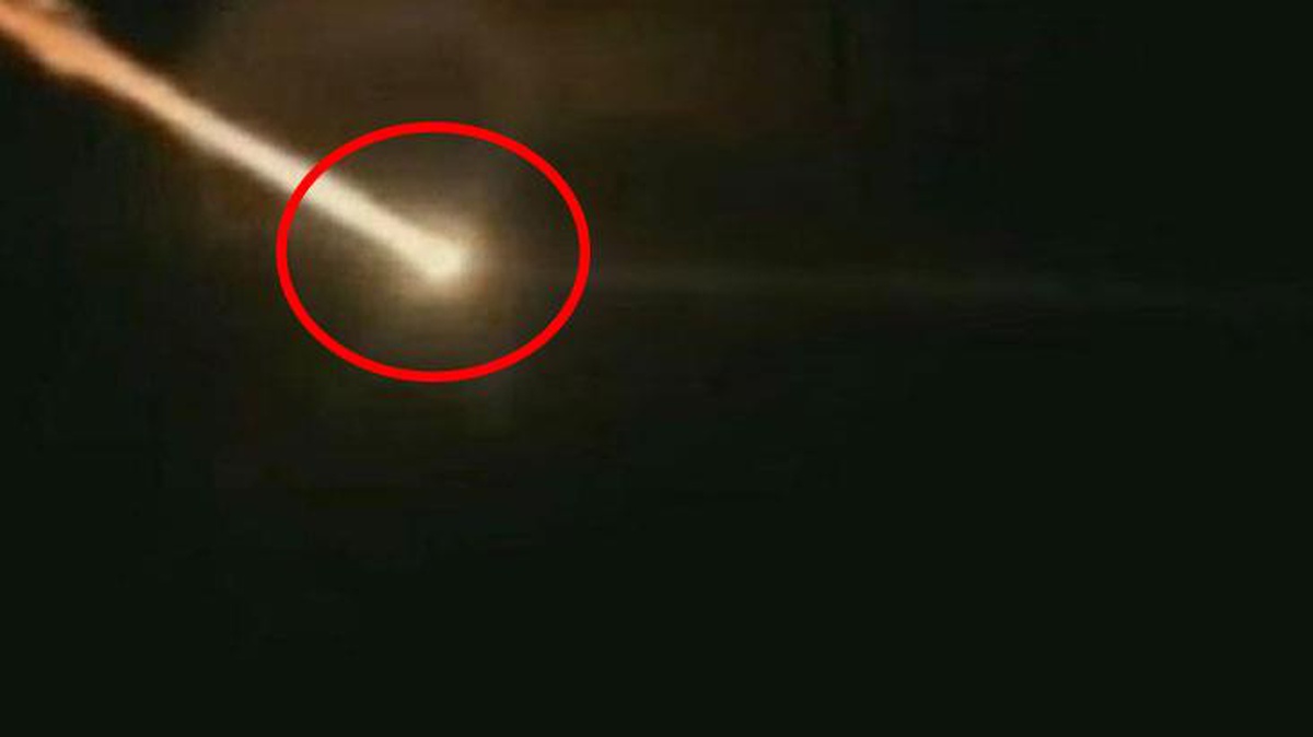 Türkiye\'nin birçok bölgesinden aynı iddia geldi! Gökyüzünde meteor gördüler