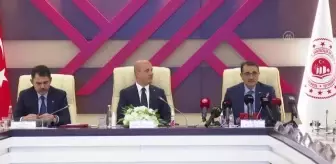 Bakan Dönmez: '20 yılda enerji yoğunluğumuzu yüzde 25 azalttık'
