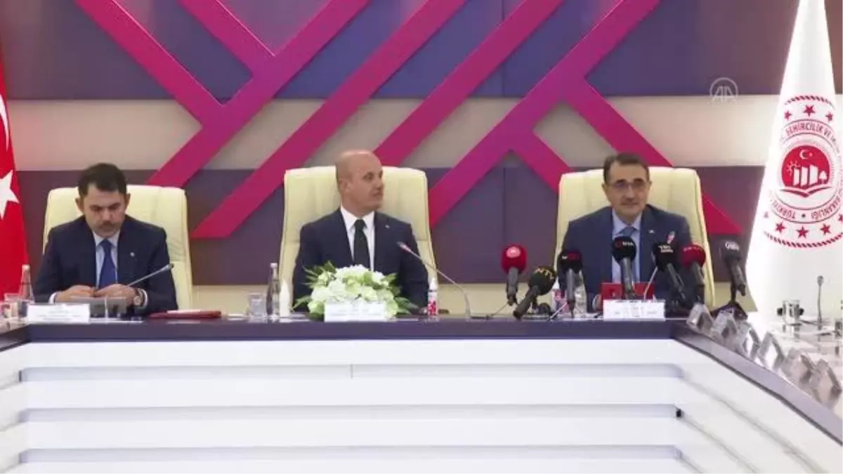 Bakan Dönmez: '20 yılda enerji yoğunluğumuzu yüzde 25 azalttık'