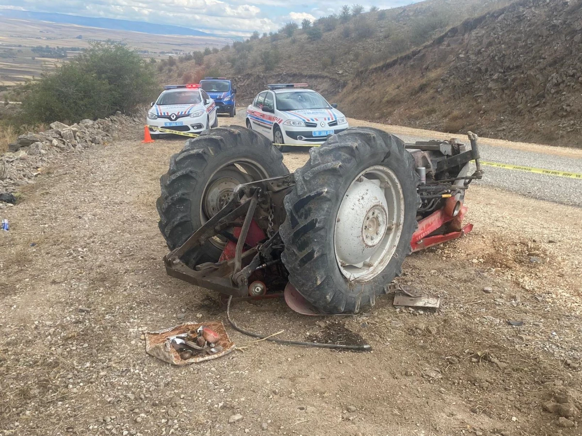 Çankırı\'da devrilen traktörün altında kalan sürücü öldü