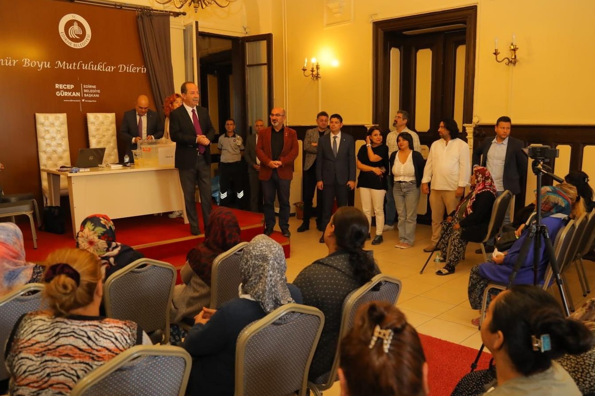 Edirne\'de dar gelirli 41 ailenin evi enerji verimliğini artıracak şekilde yenilenecek