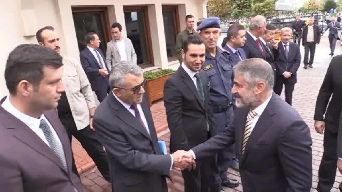 Hazine ve Maliye Bakanı Nureddin Nebati, Yalova\'da esnafı ziyaret etti