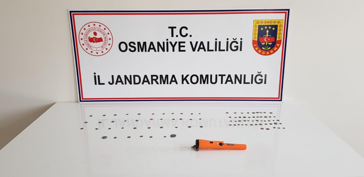 Osmaniye\'de tarihi eser operasyonunda 88 sikke ele geçirildi